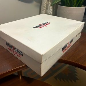 Minnetonka knee-high moccasin boots. Men’s size 9